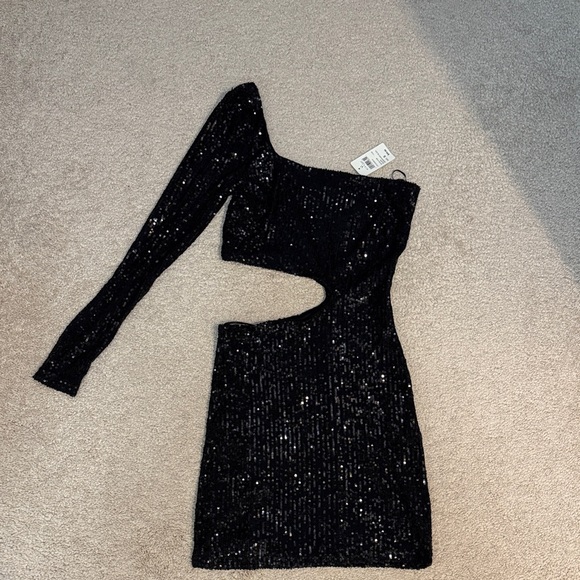 Windsor Dresses & Skirts - Windsor Black Sequin One-Shoulder Dress